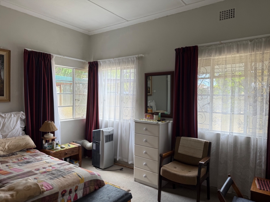 5 Bedroom Property for Sale in Ladismith Western Cape